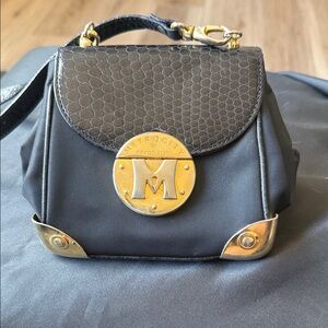 Vintage Metrocity Black & Gold Two Tone Handbag